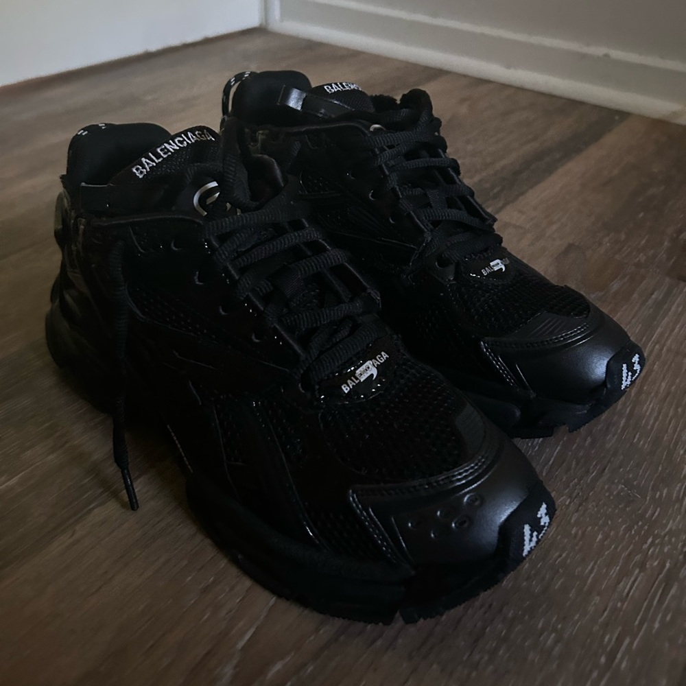 Balenciaga Black Runners